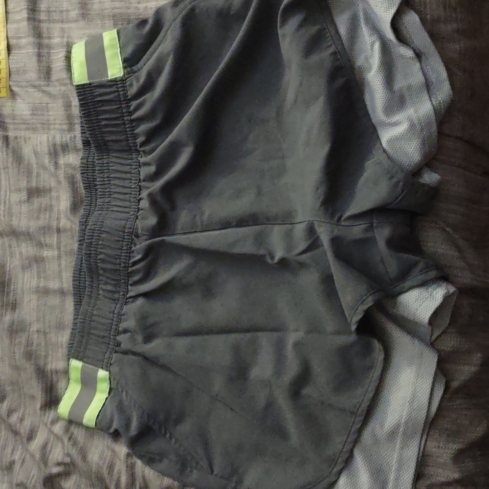Women's running shorts with reflectors size large